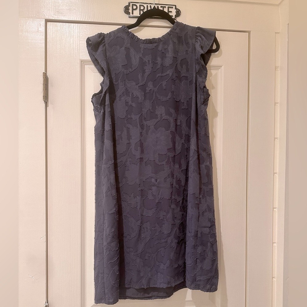 Loft medium ruffle sleeve shift dress